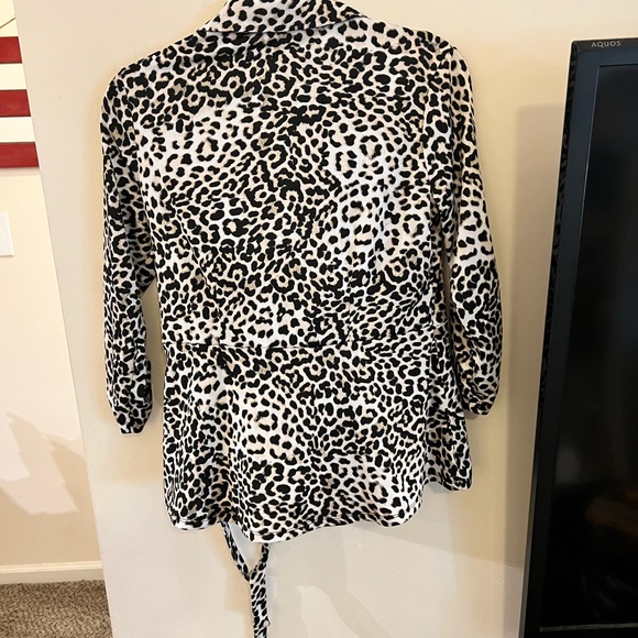 Perseption Concept animal print wrap top - Picture 4 of 7
